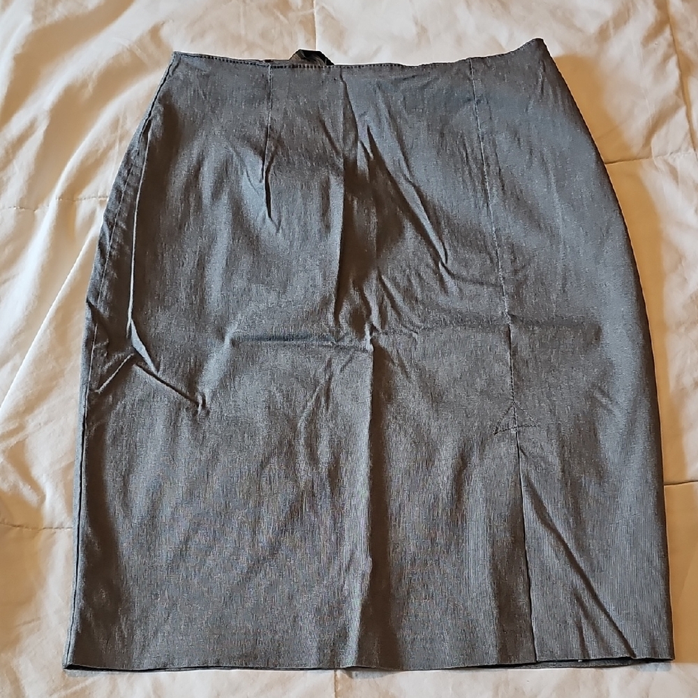 Elegant Charcoal Pencil Skirt